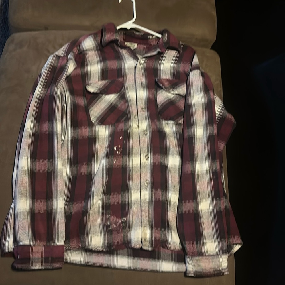 Vintage Buffalo Button up long sleeve flannel men’s xxl. (White paint stains)